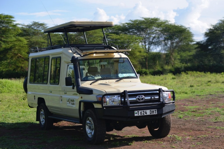 Safari en 4x4 privé avec guide chauffeur parlant français ou anglais en Tanzanie