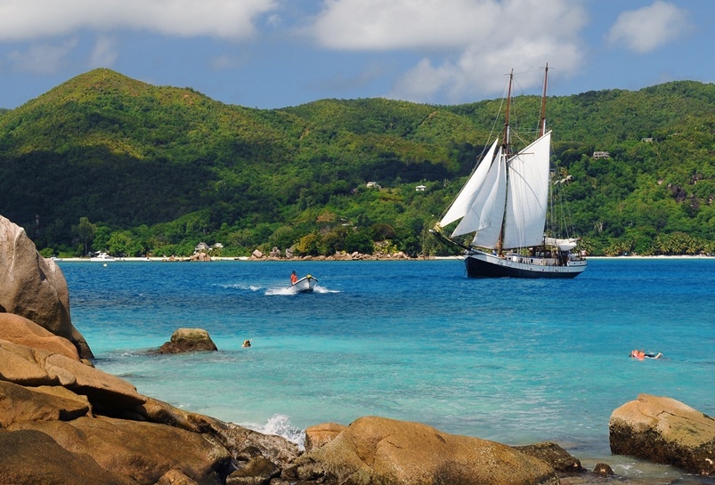 Seychelles Croisiere A Bord D Une Goelette Hollandaise Loin De La Foule